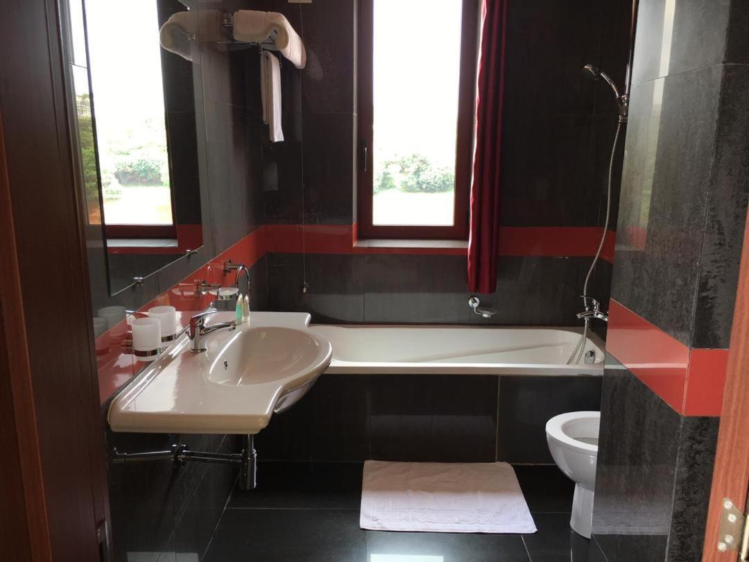 Djeug'Appart Hotel Yaoundé Zewnętrze zdjęcie