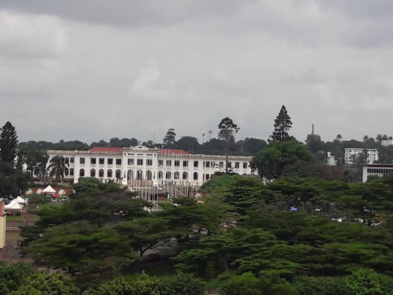 Djeug'Appart Hotel Yaoundé Zewnętrze zdjęcie