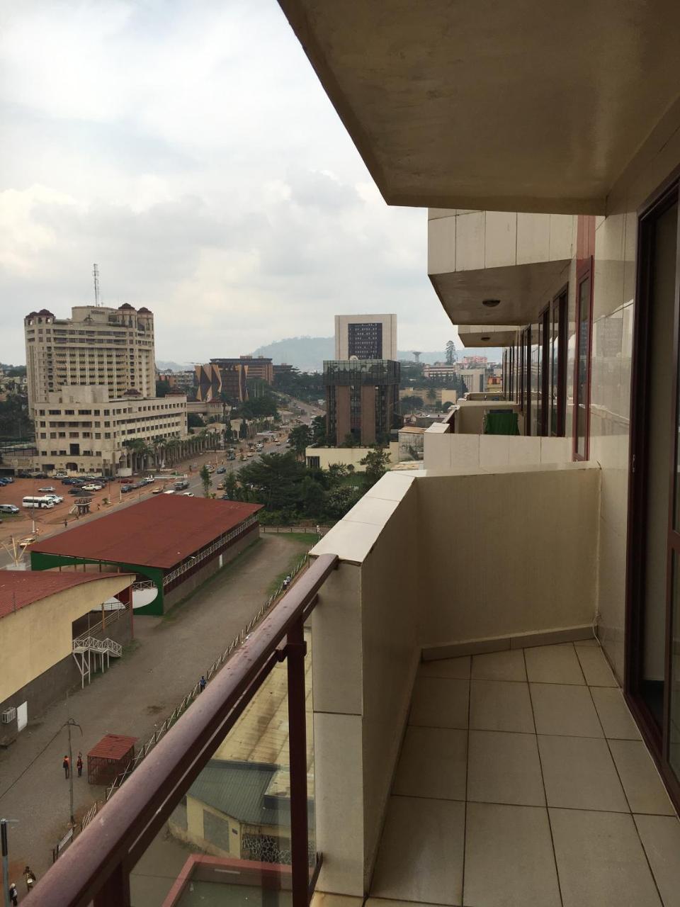 Djeug'Appart Hotel Yaoundé Zewnętrze zdjęcie